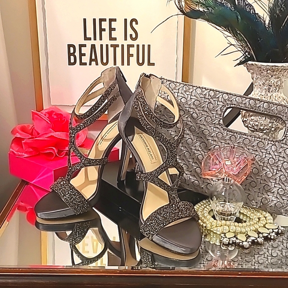 NWT  ANTONIO MELANI KARALINA Mystic Grey Satin/ Beaded Platform Sandals sz 8M - Picture 1 of 9